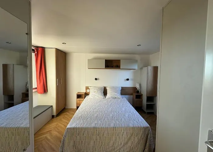 Mobile 450 4-6 Pers Le Des Rêves, Face Au Lac, Wifi, Clim, Piscines Casa de Férias Lattes